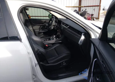 2021 Jaguar F-Pace S P250 Awd Automatic z USA, uszkodzony, nr VIN SADCJ2EX3MA681111